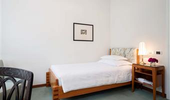 1 letto matrimoniale king size, camera comfort, vista sulla montagna, bathtub, convertibile in due letti gemelli