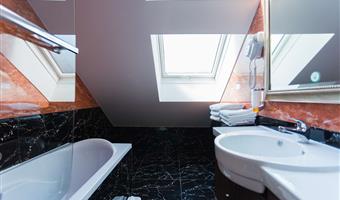 appartamento - 2 camere 3 letti, posizione tranquilla, kitchenette, w-lan gratuita, caffè e tè, scrivania