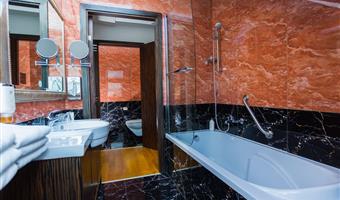 appartamento - 2 camere 3 letti, posizione tranquilla, kitchenette, w-lan gratuita, caffè e tè, scrivania