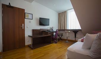 appartamento - 2 camere 3 letti, posizione tranquilla, kitchenette, w-lan gratuita, caffè e tè, scrivania