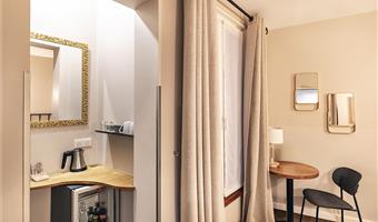 1 letto matrimoniale, camera standard, ubicazione sul lato interno dell'hotel, bollitore per tè e caffè