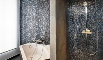 1 letto matrimoniale queen size, suite junior, camera più grande, divano letto singolo per bambino, sala, macchina per espresso, letto doppio su richiesta