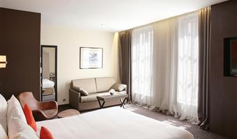 1 letto matrimoniale queen size, suite junior, camera più grande, divano letto singolo per bambino, sala, macchina per espresso, letto doppio su richiesta