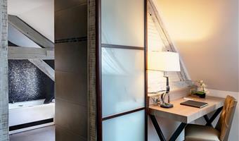 suite -1 letto king size, camera per famiglie, soggiorno separato, 1 divano letto per 2 bambini, doccia a pioggia, vasca da bagno balneo, macchina per espresso