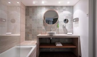 1 letto king size, 2 letti singoli, camere non fumatori, camera per famiglie, 2 letti extra, bathtub