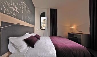 1 letto matrimoniale queen size, camera standard, vista sul fiume, letto doppio su richiesta