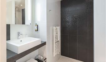 1 letto matrimoniale queen size, camera standard, vista sulla strada, letto doppio su richiesta