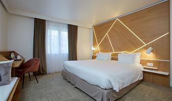 1 letto matrimoniale king size, camere non fumatori, camera per famiglie, camera superior, divano letto per bambini, bollitore per caffè, minibar gratuito