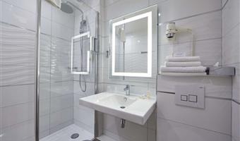 1 letto matrimoniale 1 letto singolo, camere non fumatori, camera deluxe, accesso alla piscina