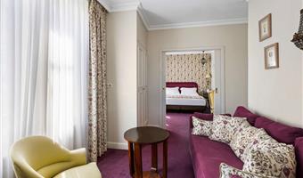 suite -1 letto king size, camere non fumatori, soggiorno, divano letto, accappatoio