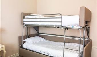 1 letto queen size e 1 letto a castello, camere non fumatori, camera per famiglie, set cortesia vip, macchina per espresso