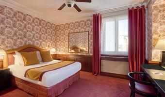 1 letto matrimoniale queen size, camere non fumatori, camera comfort, minibar, aria condizionata, vassoio di cortesia