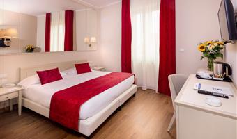 1 letto matrimoniale queen convertibile in due letti singoli, camera comfort