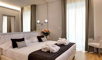 suite -1 letto king size, camere non fumatori, divano letto, 2 televisori a schermo piatto, soggiorno, bagno turco, bollitore per tè