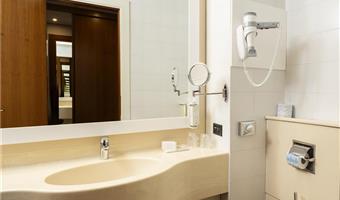 1 letto matrimoniale king size, camera standard, wi-fi, canali tv premium