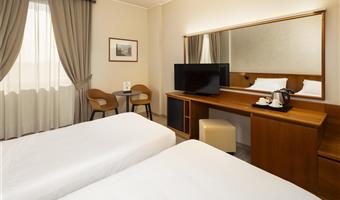 1 letto matrimoniale king size, un letto extra, camera standard, wi-fi, canali tv premium