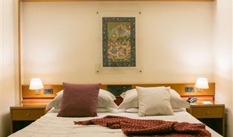 1 letto francese, camera stile classico