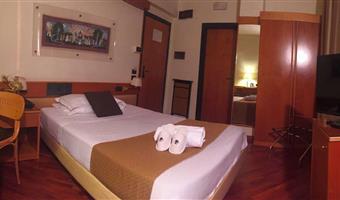 1 letto matrimoniale king size, camera stile classico