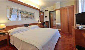 1 letto matrimoniale king size, camera stile classico