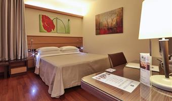 1 letto matrimoniale queen size, camera classica nell''edificio annesso