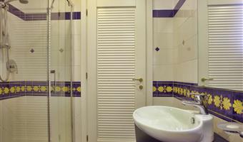 1 letto matrimoniale king size, camera executive, camera grande, terrazza o balcone, vista mare frontale, convertibile in due letti gemelli