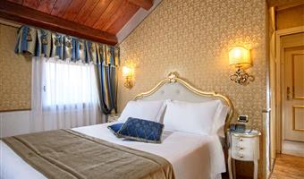 1 letto matrimoniale queen size, camere non fumatori, camera stile classico, letti singoli su richiesta