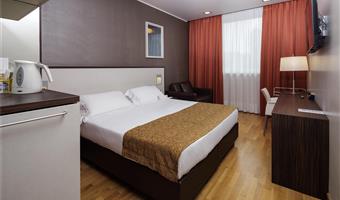 1 letto matrimoniale king size, camera comfort