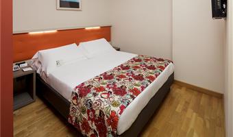 1 letto matrimoniale queen size, camera superior, divano letto per una persona