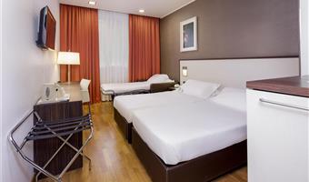 1 letto matrimoniale king size, camere non fumatori, camera comfort, divano letto per uno