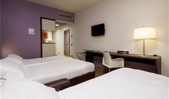 1 letto matrimoniale king size, camere non fumatori, camera comfort, divano letto per uno