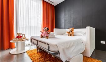 1 letto king size 1 letto singolo, camera per famiglie, secondo posto letto divano letto, minibar con acqua gratuita, wi-fi, televisione digitale