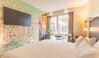 1 letto matrimoniale king size, camera comfort, 2 letti singoli su richiesta, wi-fi, bollitore per tè e caffè, accappatoio e ciabattine