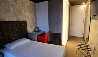 1 letto singolo, camera stile classico, terrazza