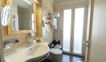 1 letto matrimoniale queen size, camere non fumatori, camera stile classico, smart tv 43