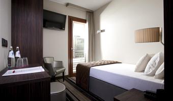 1 letto singolo, camere non fumatori, letto francese, camera business superior, articoli da toeletta di lusso, minibar gratuito, servizio in camera gratuito