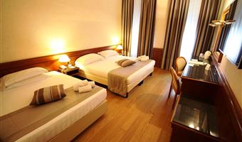 1 letto queen size e 1 divano letto, camera tripla, wi-fi ad alta velocità, cassaforte, bollitore