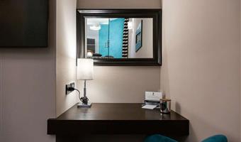 suite -1 letto king size, letto rotondo, 40 mq, soggiorno, bagno con doccia, idromassaggio