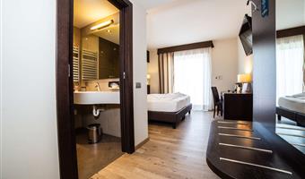 1 letto matrimoniale king size, camere non fumatori, camera executive, balcone, idromassaggio