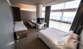 1 letto queen size e 1 letto singolo, camera comfort, 30 mq, camera non fumatori, insonorizzazione, wi-fi