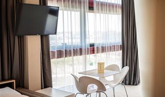 1 letto queen size e 1 letto singolo, camera comfort, 30 mq, camera non fumatori, insonorizzazione, wi-fi