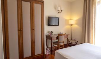 1 letto matrimoniale queen size, camera standard, letto doppio su richiesta