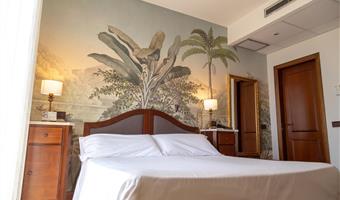 1 letto matrimoniale queen size, camera standard, letto doppio su richiesta