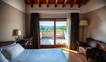1 letto queen size e 1 letto singolo, camere non fumatori, camera superior, balcone, vista sul lago
