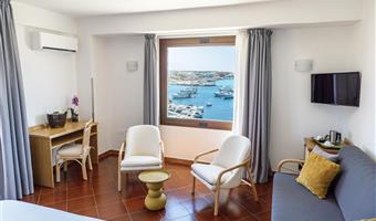 1 letto matrimoniale queen size, camere non fumatori, suite junior, divano letto per uno, terrazza, sea view
