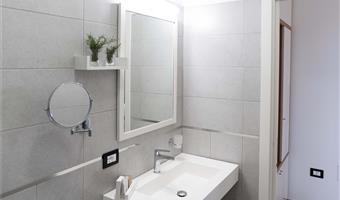 camera tripla, 1 letto queen size e 1 letto singolo, camere non fumatori, camera standard, convertibile in due letti gemelli