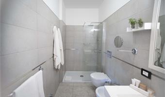 camera tripla, 1 letto queen size e 1 letto singolo, camere non fumatori, camera standard, convertibile in due letti gemelli