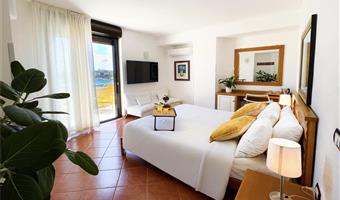 camera familiare, 1 letto queen size, 2 letti singoli, camere non fumatori, camera superior, camera per famiglie, due camere da letto, balcone, sea view