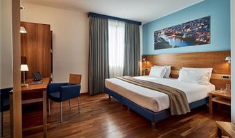 1 letto matrimoniale king size, camere non fumatori, camera stile classico, convertibile in due letti gemelli