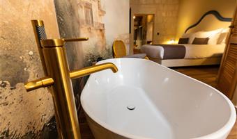 1 letto matrimoniale king size, camere non fumatori, suite junior, divano