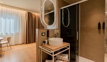 1 letto queen size e 1 letto singolo, camere tripla deluxe non fumatori